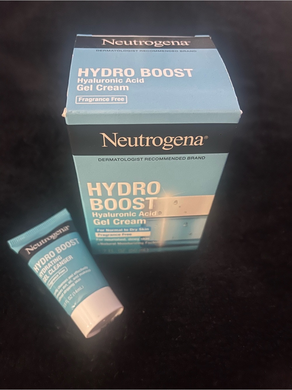 Neutrogena Hydro Boost Gel Cream - 1.7 oz with sample hydro cleanser